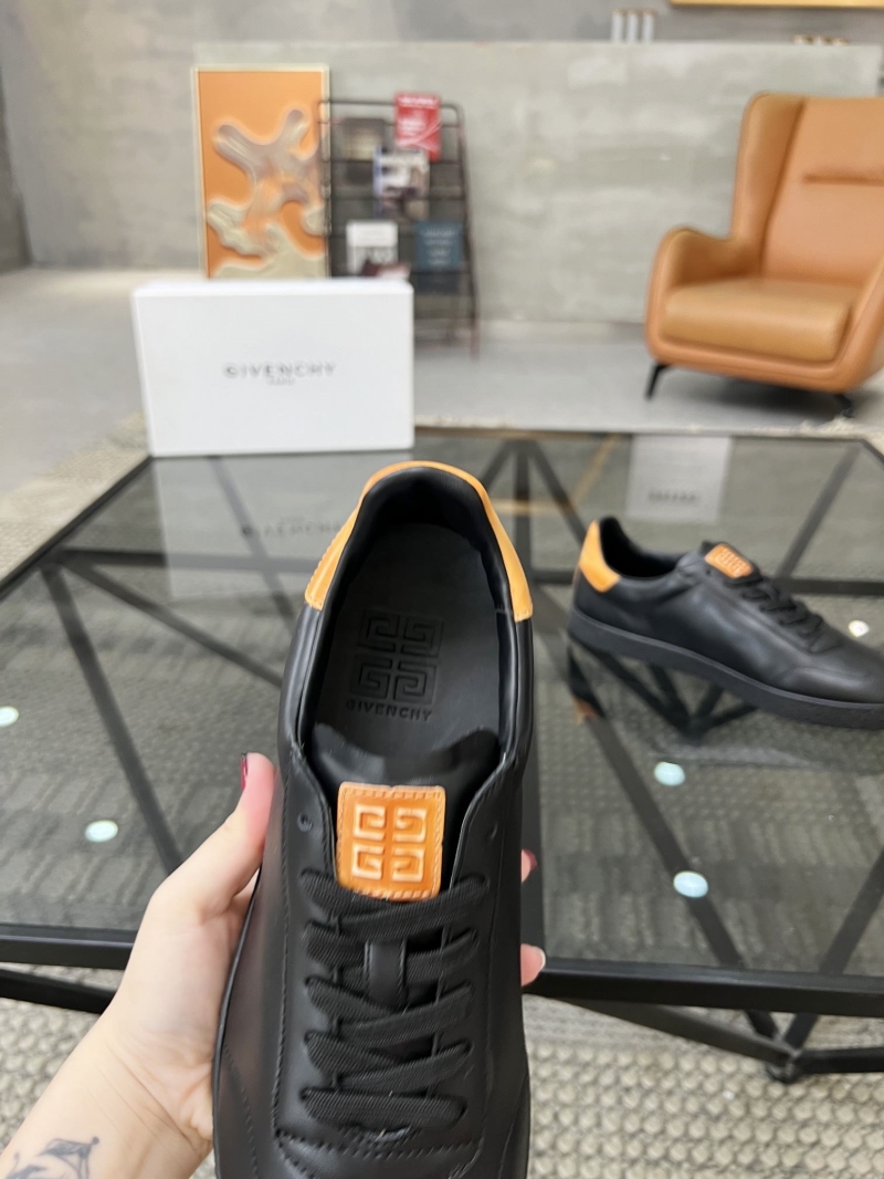 Givenchy Sneakers